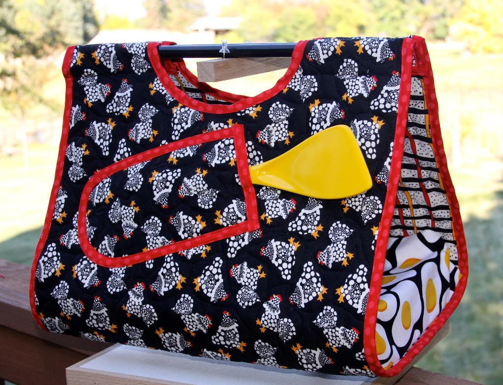 6 (Cute!) Casserole Carrier Patterns To Stitch Up | Craftsy inside Free Printable Pattern For Casserole Carriers