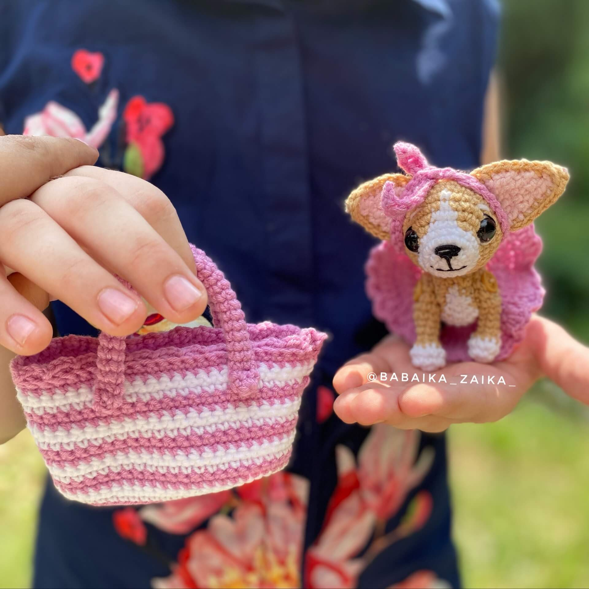 Chihuahua In Bag Crochet Pattern - Printable Pdf - Amigurumi Today Shop for Free Printable Stuffed Chawawa Patterns