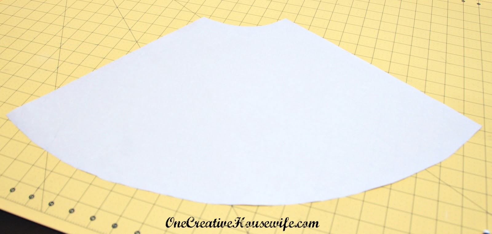 One Creative Housewife: 50S Day Poodle Skirt {Tutorial} intended for Free Printable Poodle Skirt Pattern