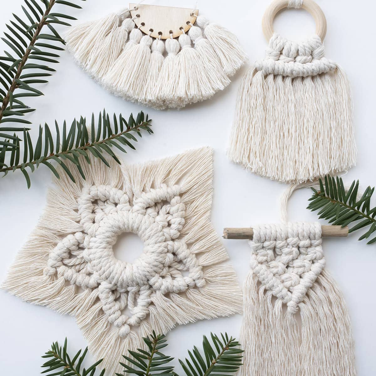 6 Free Macrame Christmas Ornaments Patterns (Diy Tutorials in Macrame Christmas Ornaments Patterns Free Printable