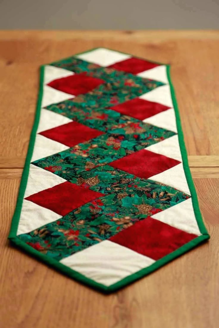Christmas Table Runner Free Printable Quilt Patterns Uk Kits for Easy Christmas Table Runner Patterns Free Printable
