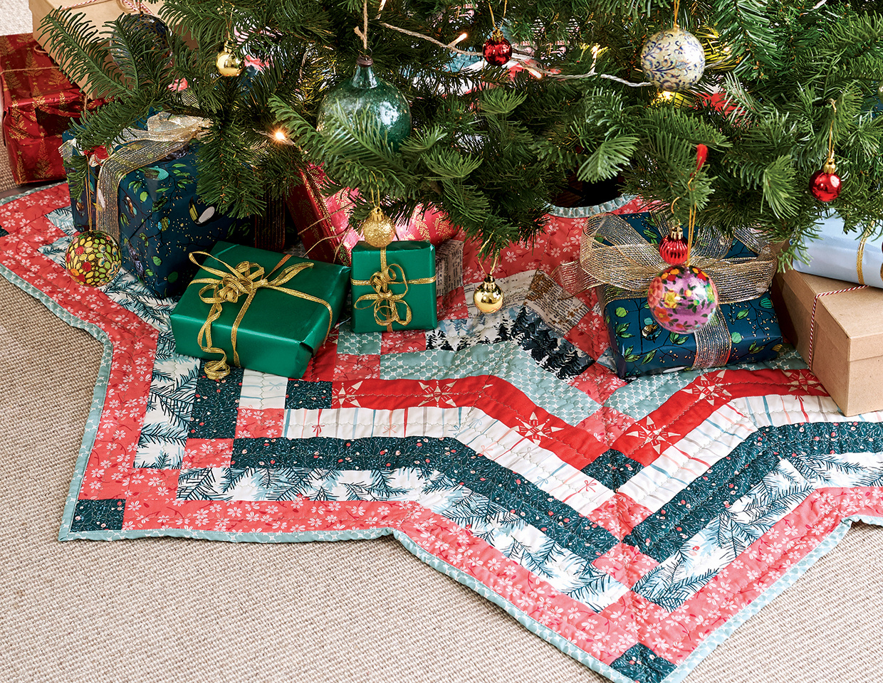 Free Christmas Tree Skirt Pattern And Template | Gathered in Free Printable Christmas Tree Skirt Pattern