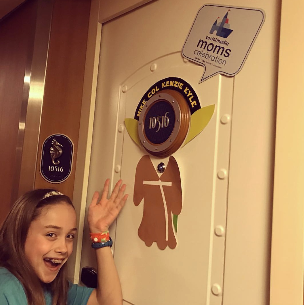 free disney door printables