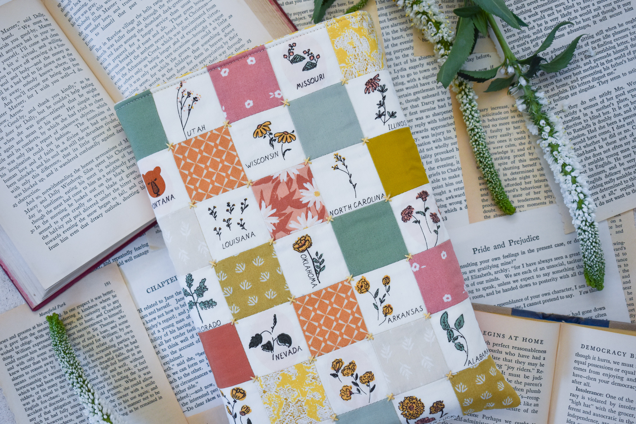 Elsinore Book Sleeve Free Quilting Pattern Elsinore Book Sleeve Free Quilting Pattern