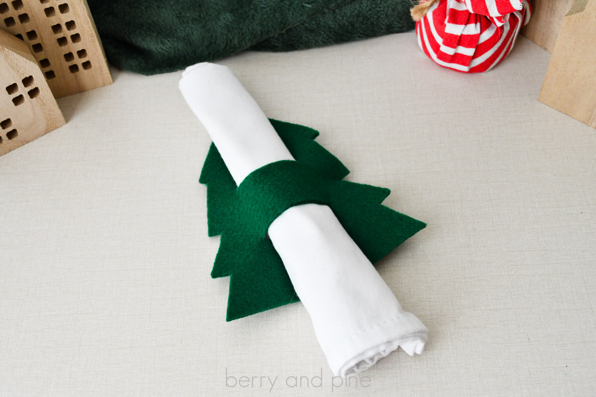 christmas tree napkin pattern free printable