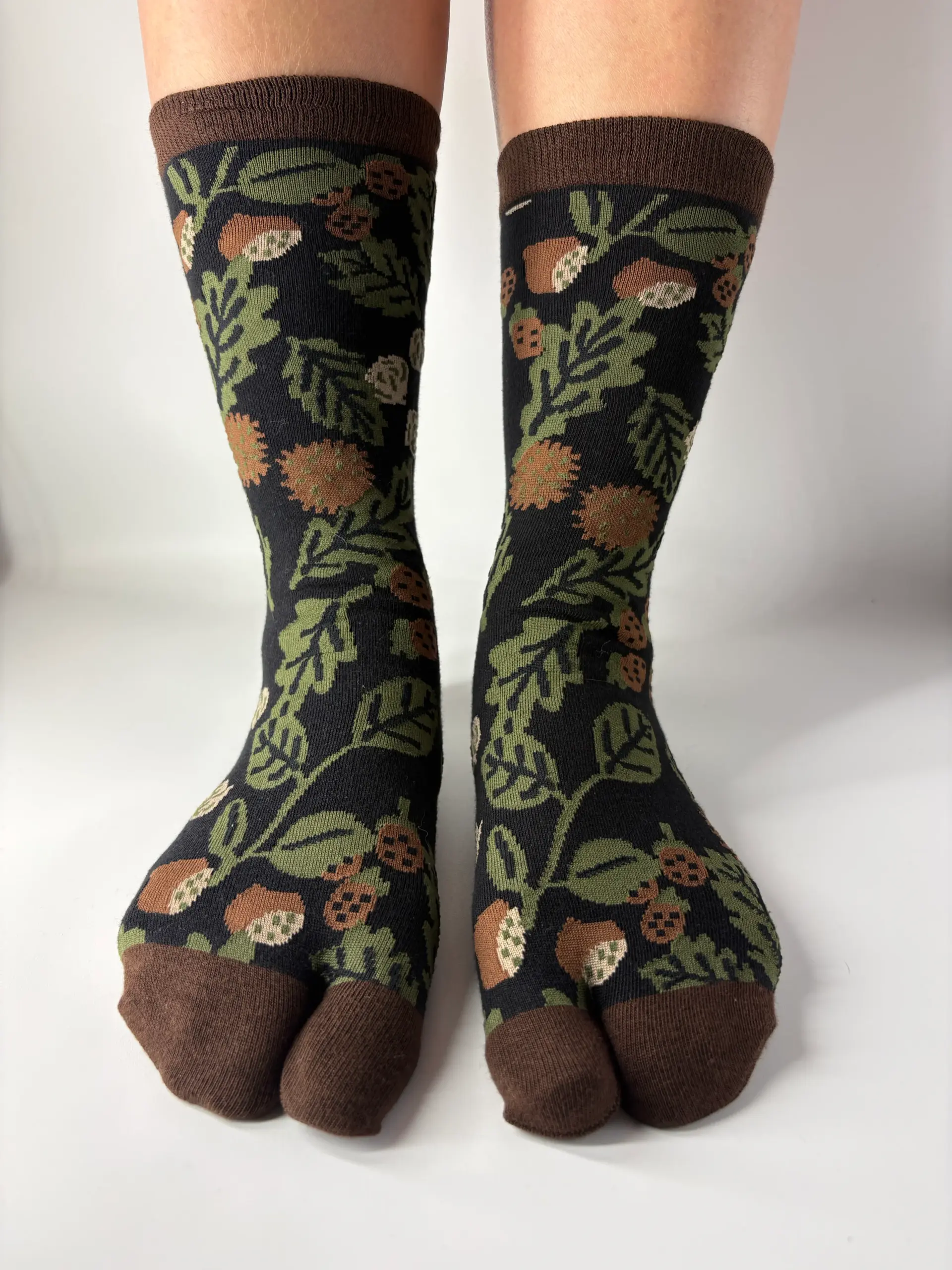 Graphic Printed Tabi Socks
