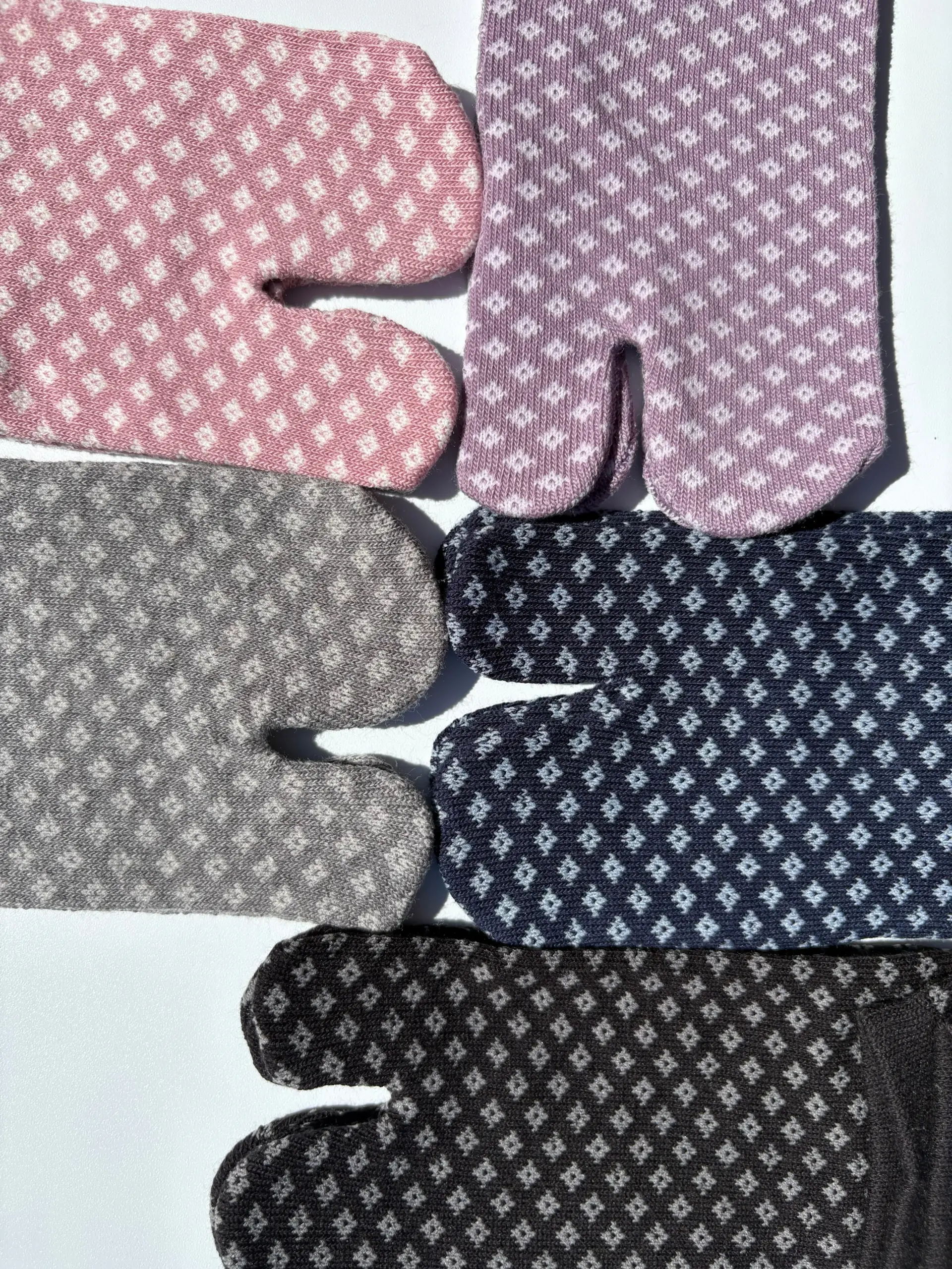 Graphic Printed Tabi Socks